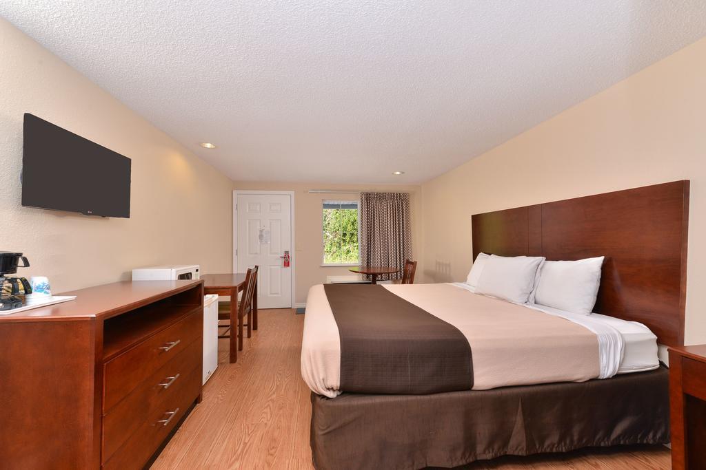 Americas Best Value Inn & Suites St Clairsville Wheeling St. Clairsville Rom bilde