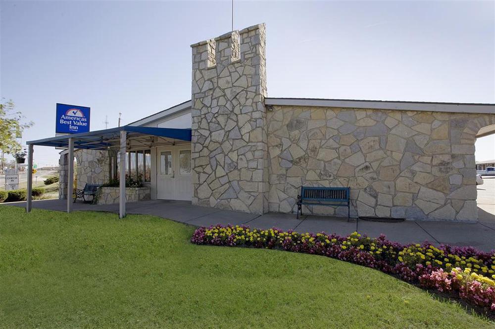 Americas Best Value Inn & Suites St Clairsville Wheeling St. Clairsville Eksteriør bilde